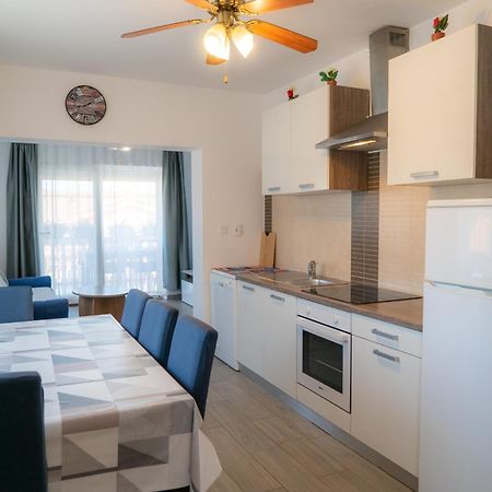 Apartments Zubcic Tisno Eksteriør bilde
