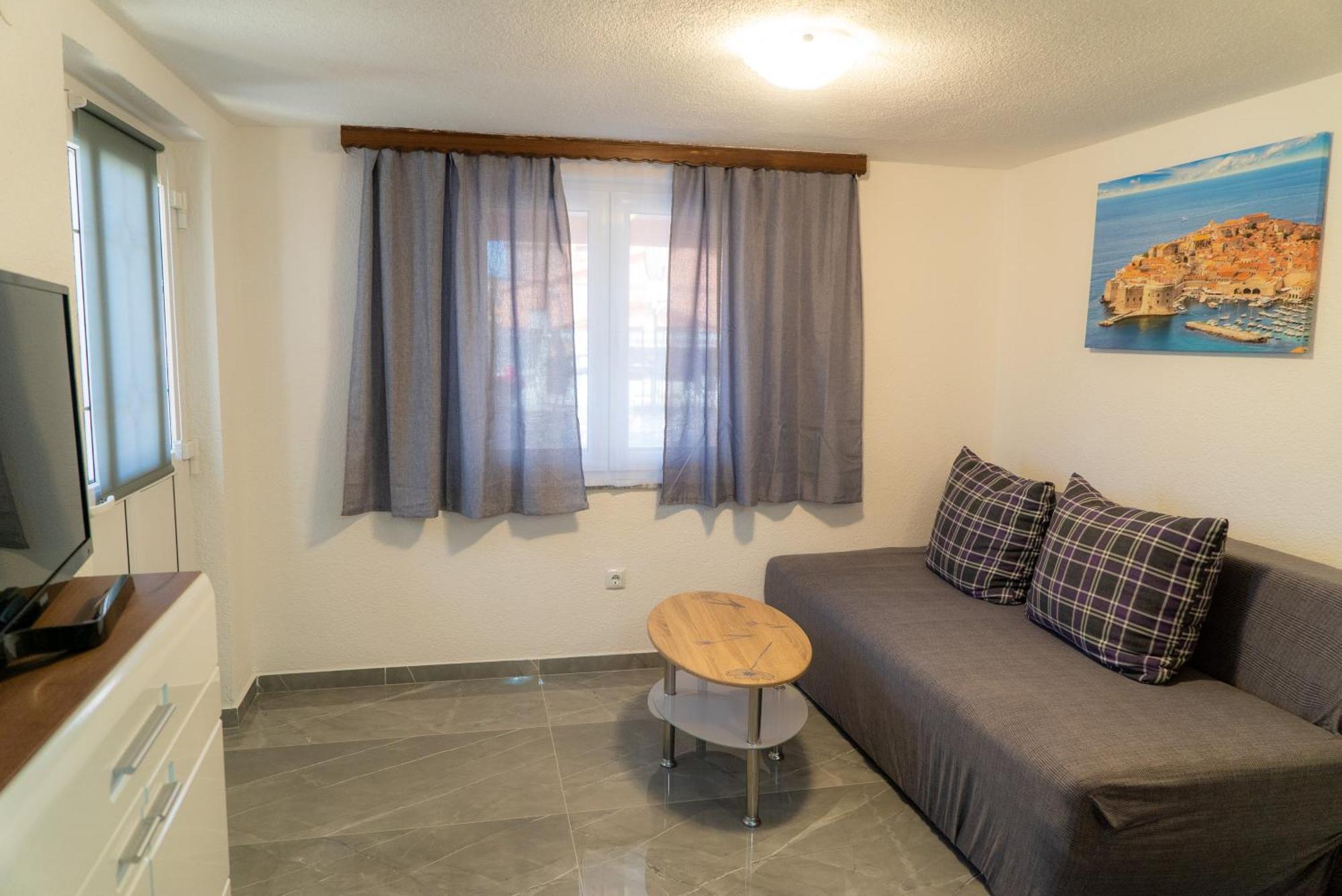 Apartments Zubcic Tisno Rom bilde